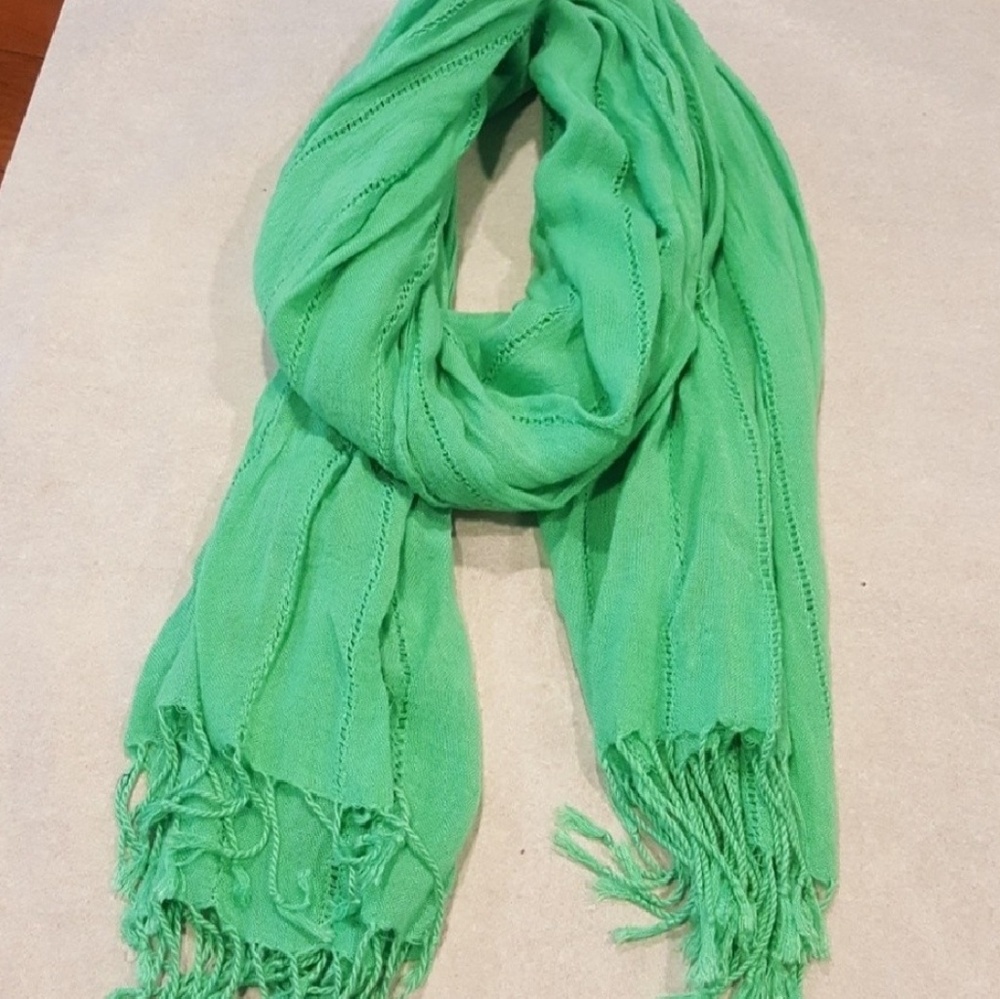 3 oblong scarves